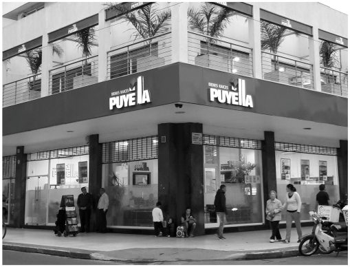 Fachada de Puyella Bienes Raíces en Mitre 154, San Nicolás